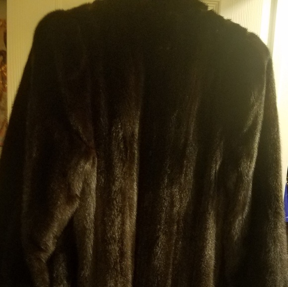 Mink Coat - Picture 1 of 3